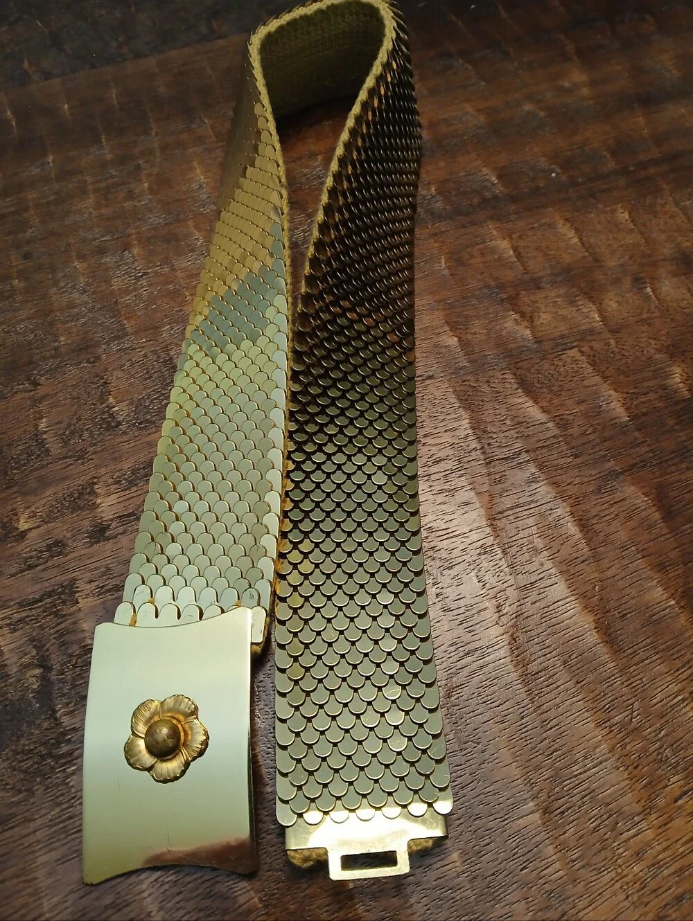 Vintage Snakescale Gold Tone Stretch Belt - Picture 2 of 8